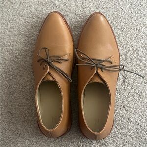 Nisolo Oxford in Almond
